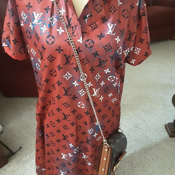 Dress - Picture 2 of 2